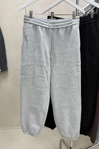 Jogging Frizado Babucha - Vista 2