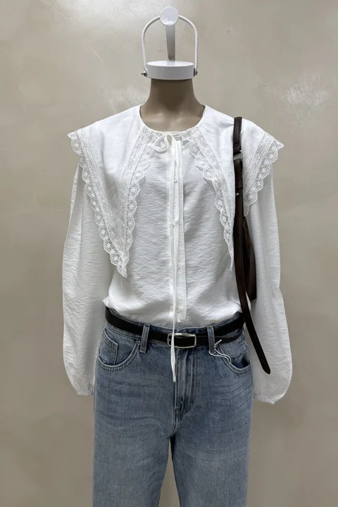 Camisa Babero Pico Puntilla