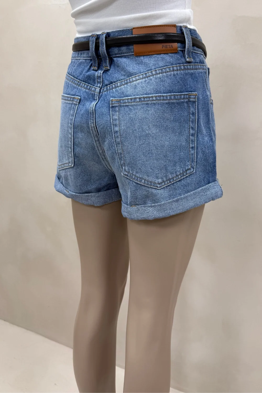SHORT MOM RUEDO - 4