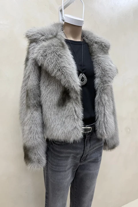 Campera Piel con Snap