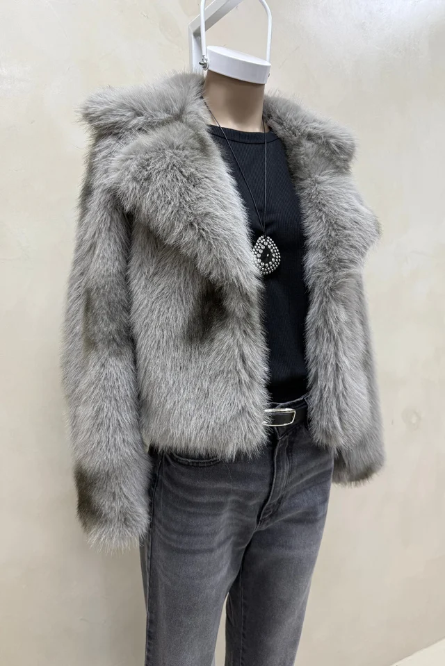 Campera Piel con Snap