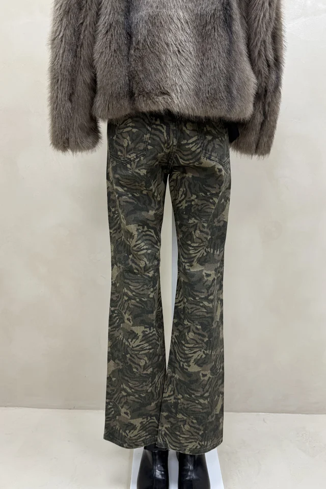 Jean Straight Full Camucebra