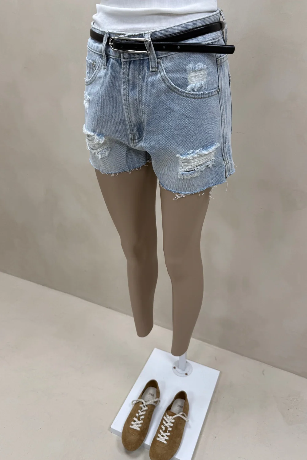 SHORT BRITNEY