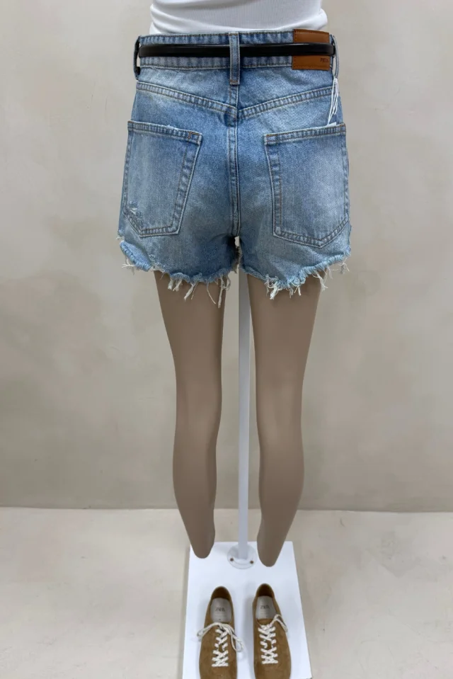 SHORT DENIM MATIZADO ROTURAS