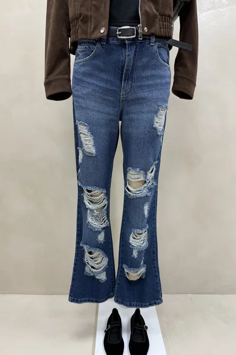 Jean Tiro Bajo Straight Roturas