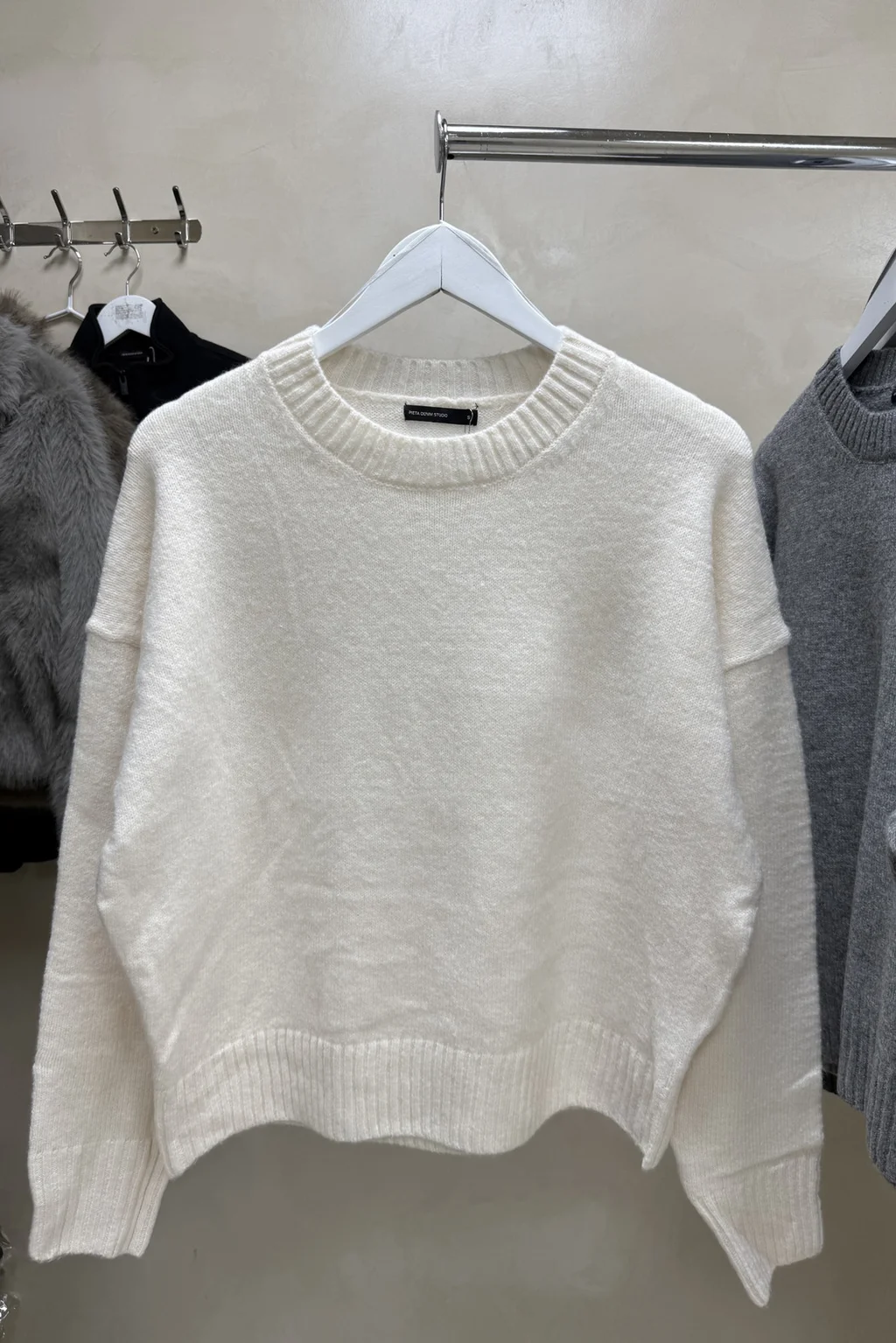 Sweater Basico Cuello Redondo - 5