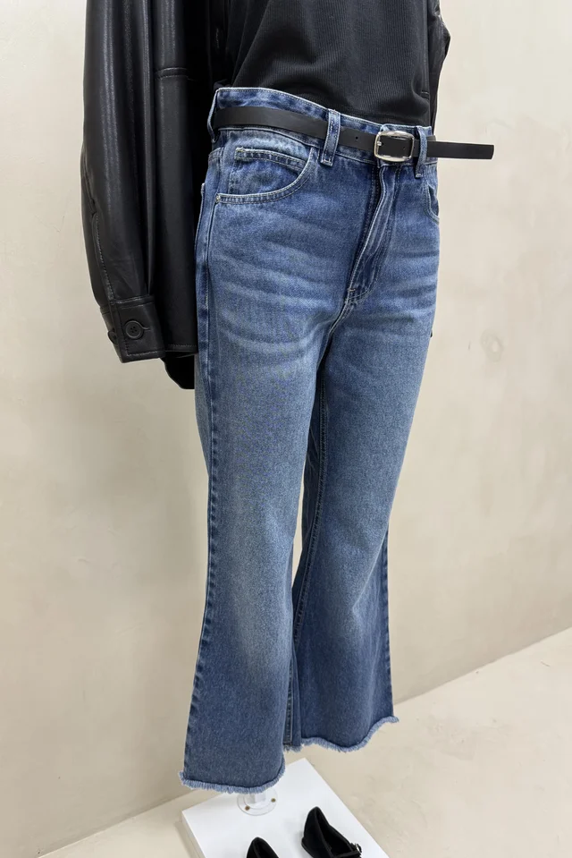 Jean Bootcut Leg Crop Tammy