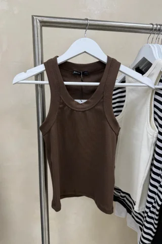 TOP GINA - Vista 5
