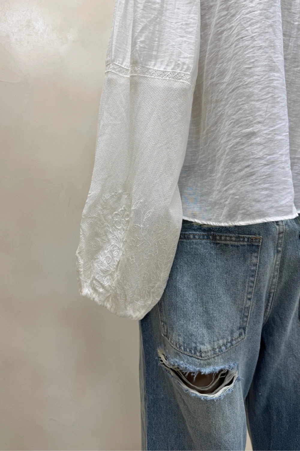 BLUSA BORDADO MANGAS