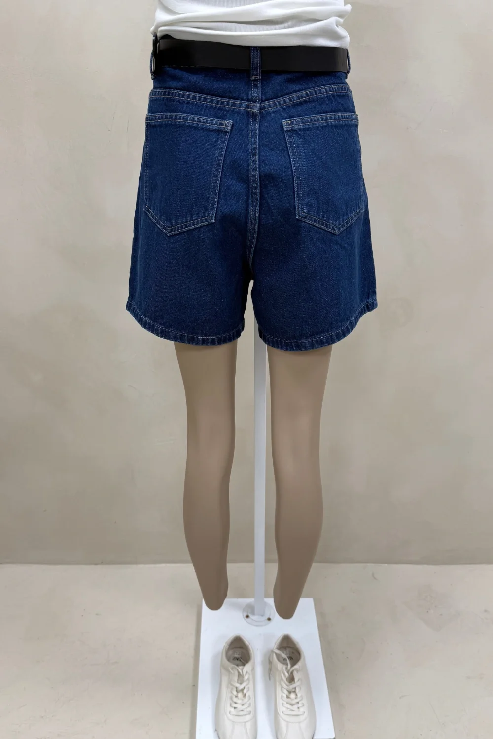 SHORT MOM AZUL