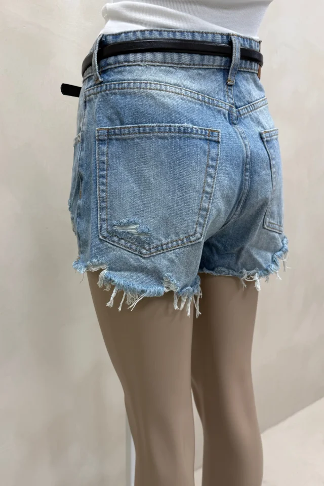SHORT DENIM MATIZADO ROTURAS