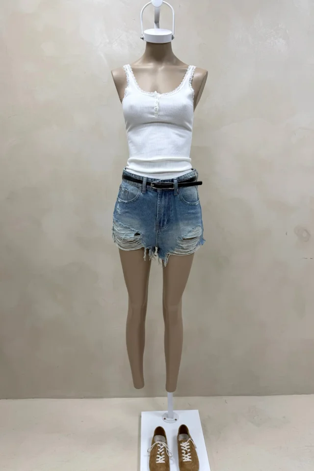SHORT DENIM MATIZADO ROTURAS