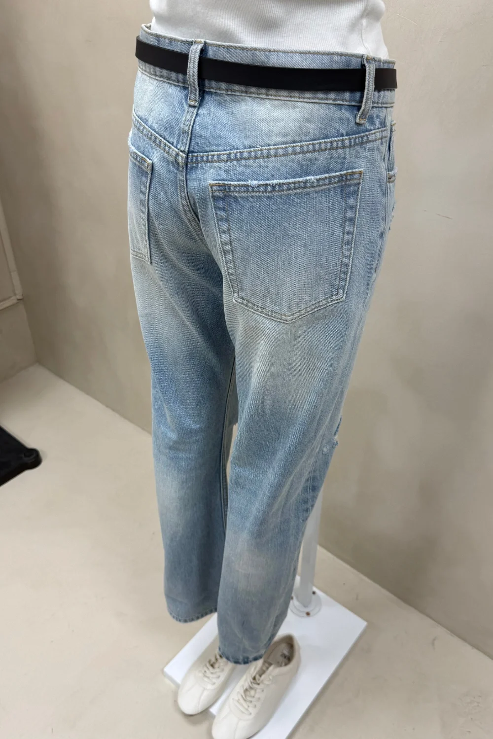 JEAN STRAIGHT TIRO BAJO CELESTE BOTA - 5