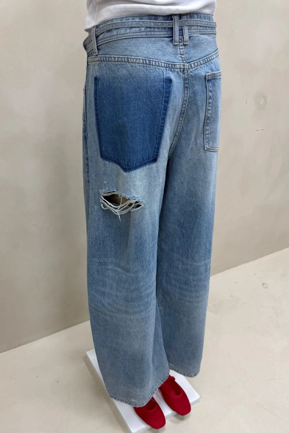 JEAN WIDE DAKOTA