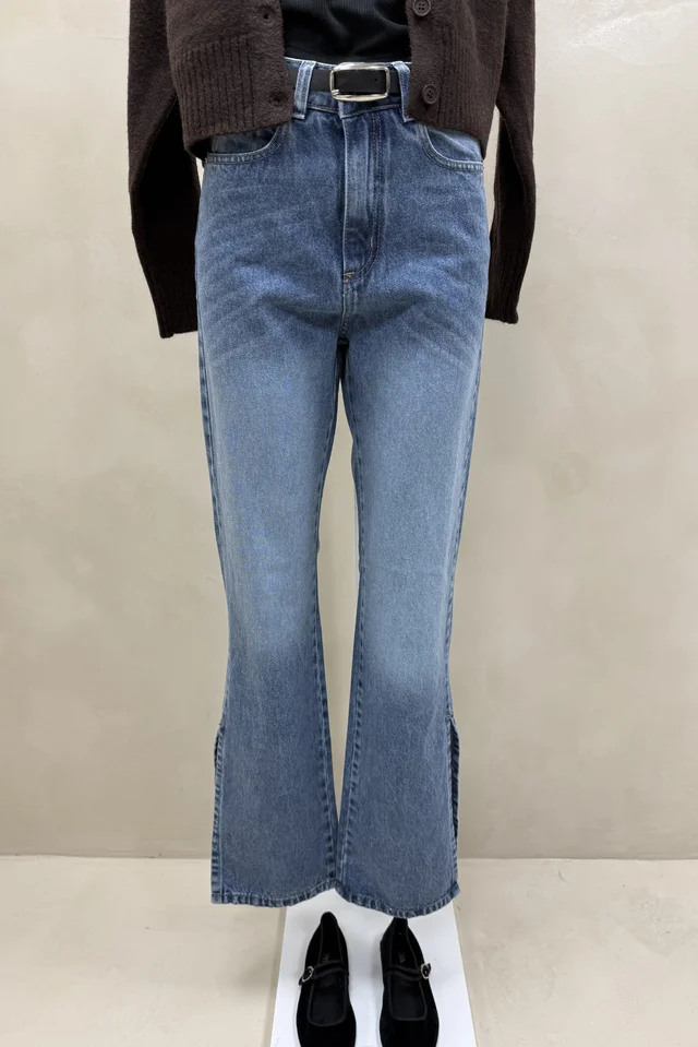 Jean Straight Full Tajos Laterales Intermedio