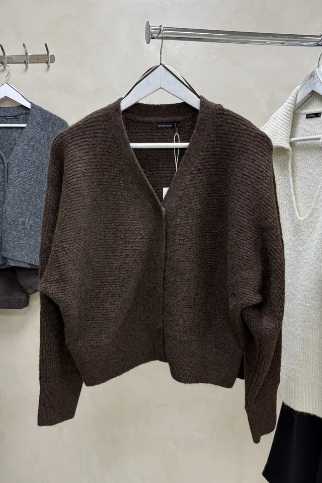 Cardigan con Botones Escondidos