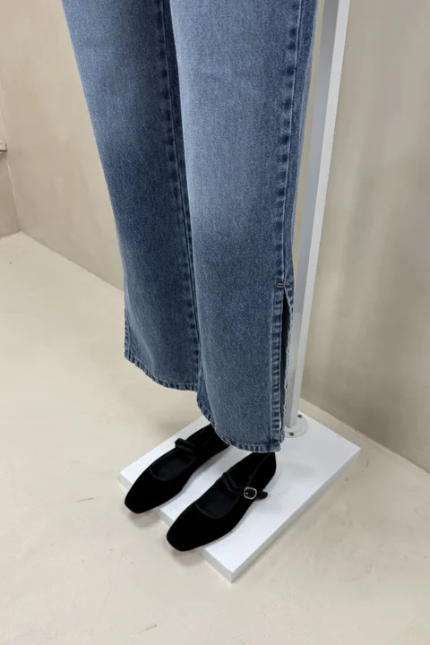 Jean Straight Full Tajos Laterales Intermedio