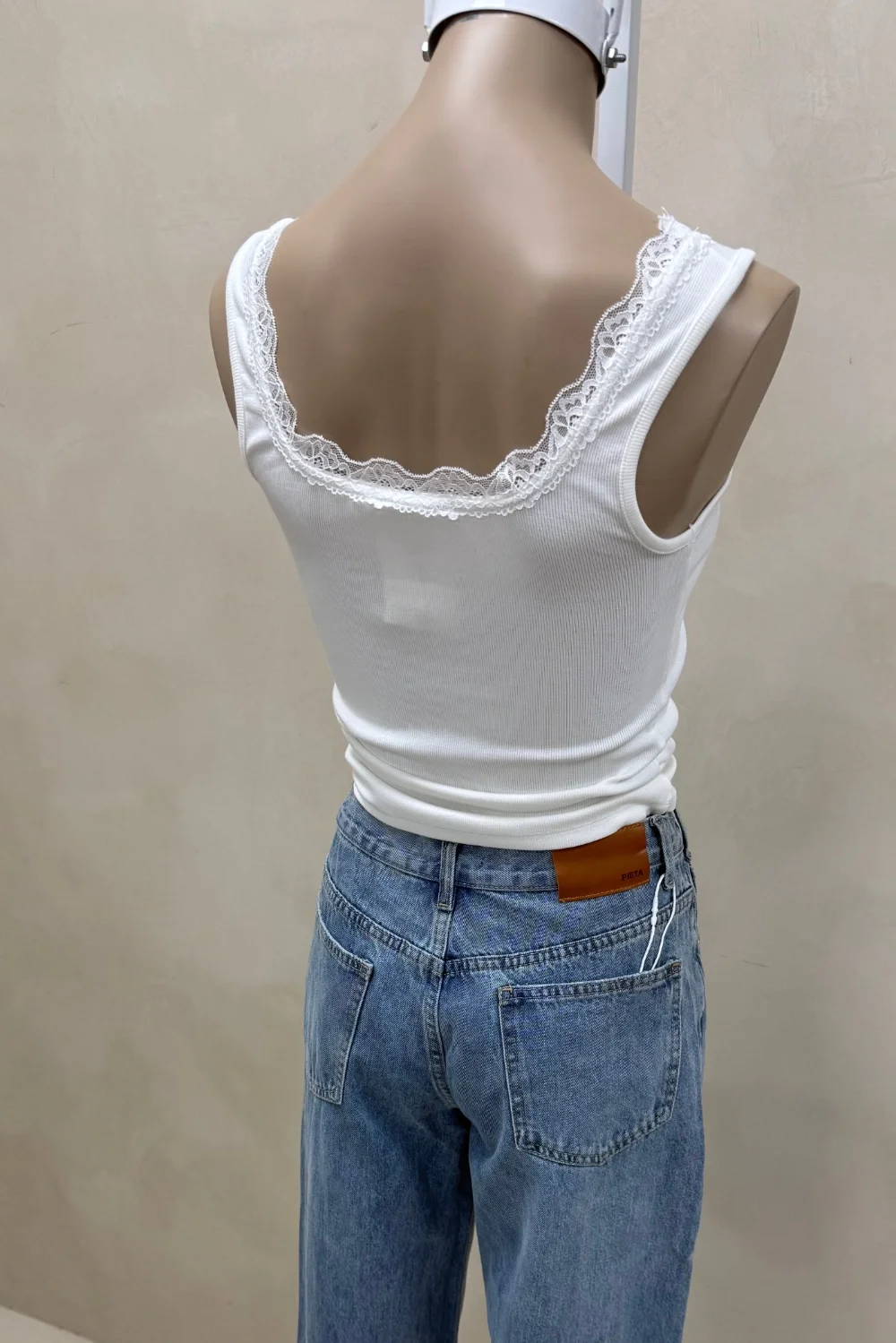 TOP  LUNA CON PUNTILLA