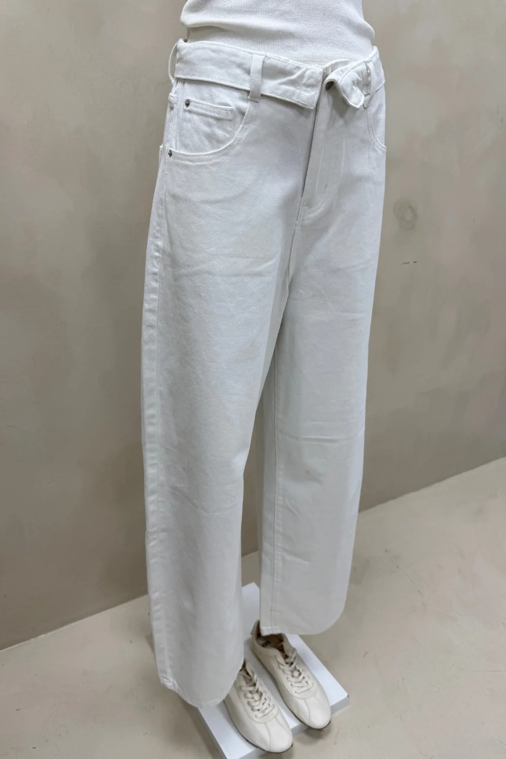 JEAN WIDE CINTURA DOBLADA BLANCO