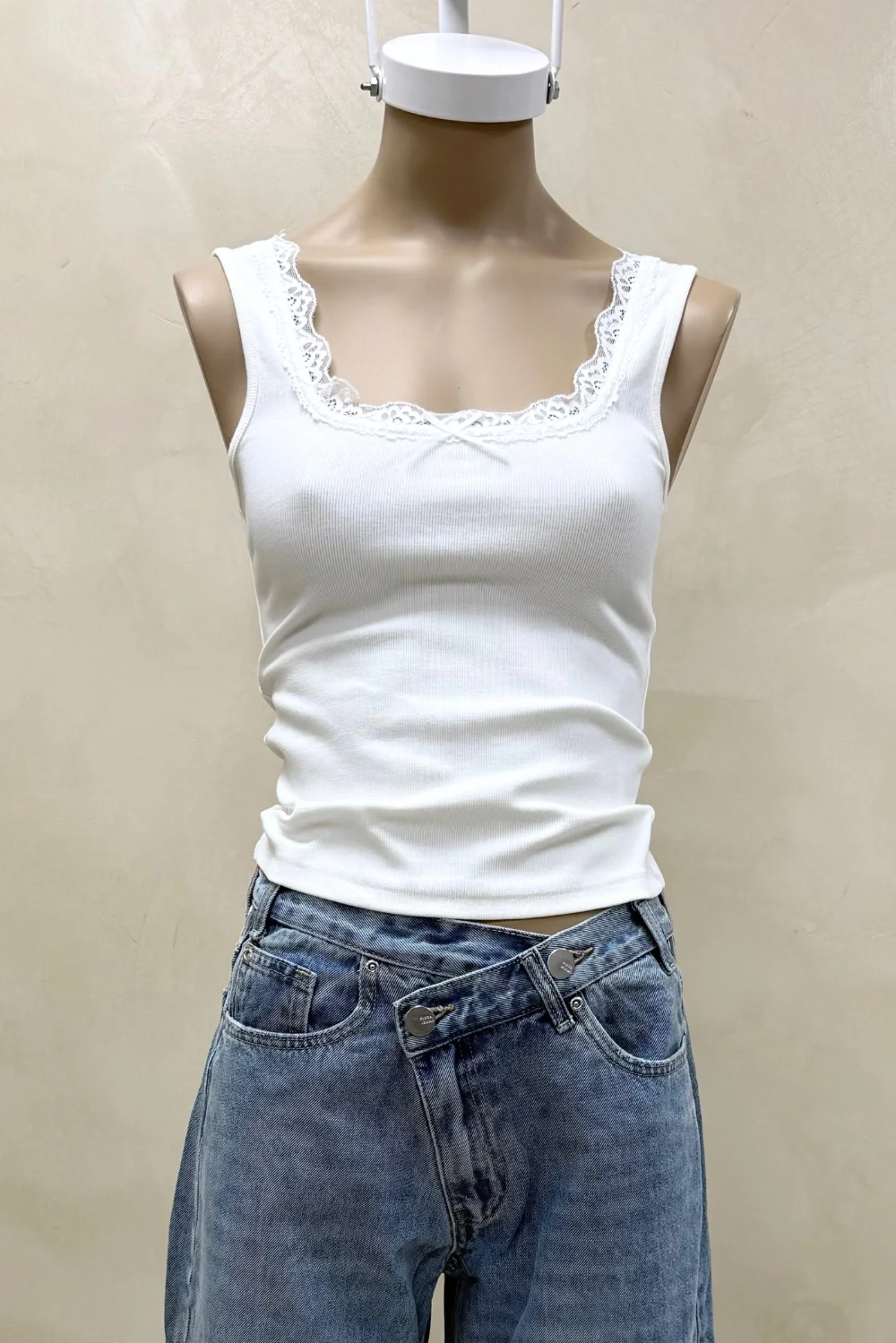 TOP  LUNA CON PUNTILLA