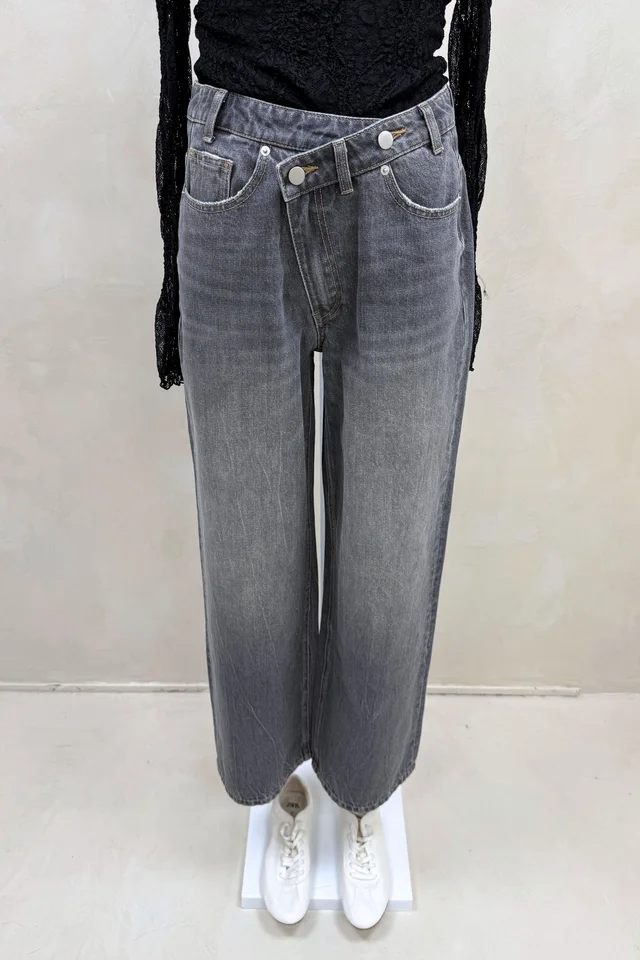 Jean Asimetrico Gris