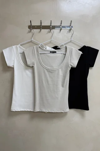 Remera Pippa - Vista 3