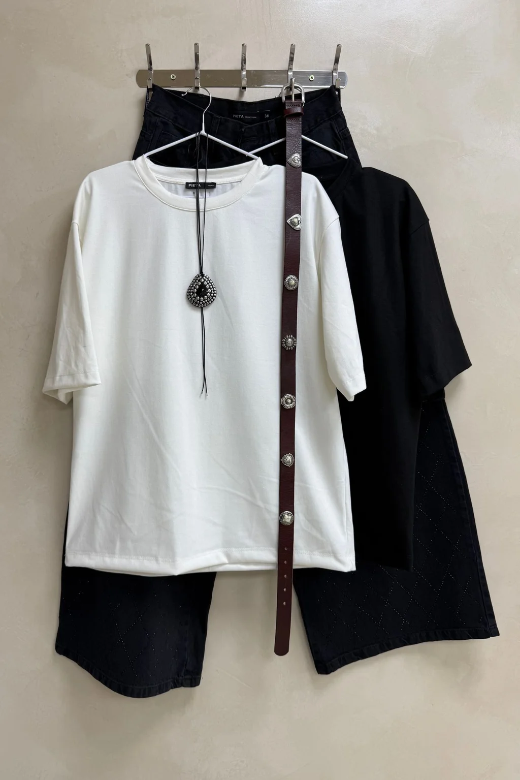 Remera Over Anton - 0