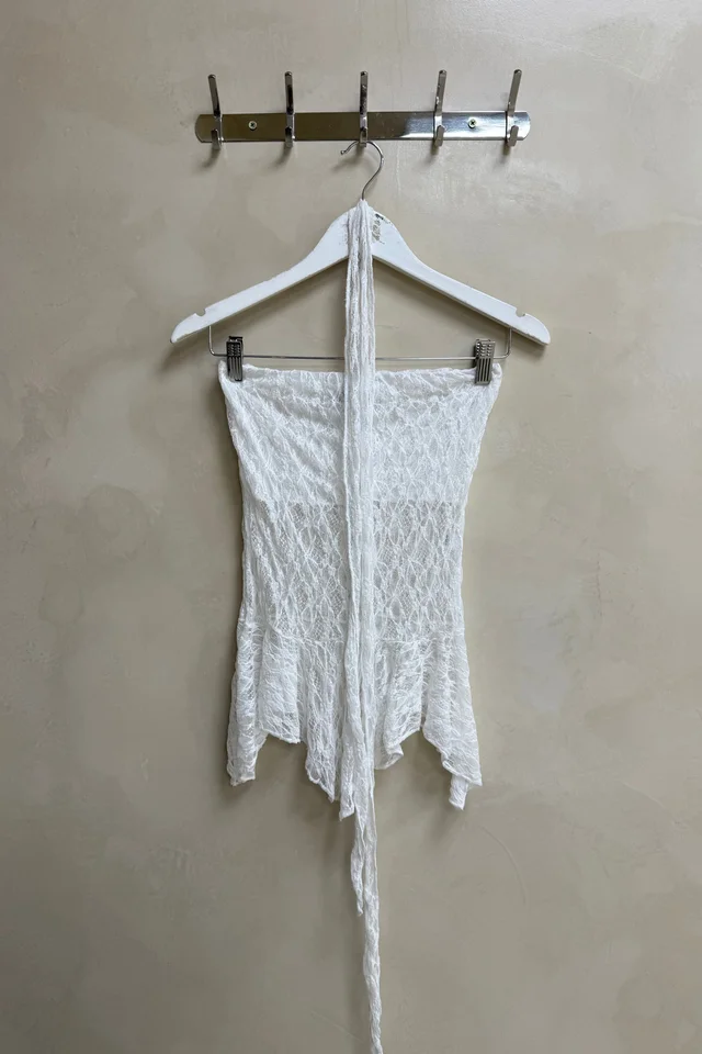 Top Encaje Strapless Volados