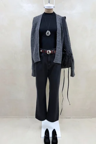 Jean Straight Full Black - Vista 1