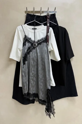 Remera Over Anton - Vista 2