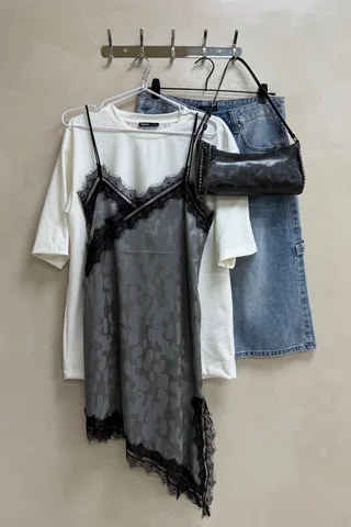 Vestido Saten Puntilla - Vista 1