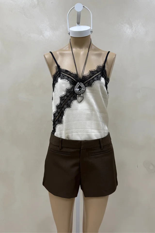 Short Sastrero Tiro Bajo