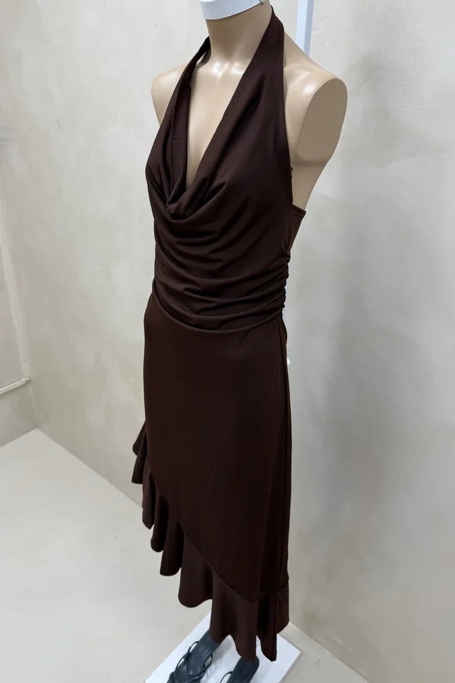 Vestido Irregular Con Volado