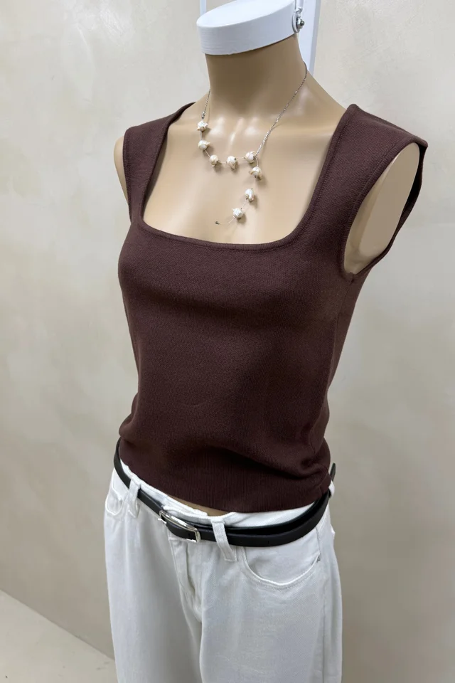 Top Tejido Con Escote Cuadrado