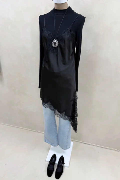 Jean Straight Full Celeste Bigotes