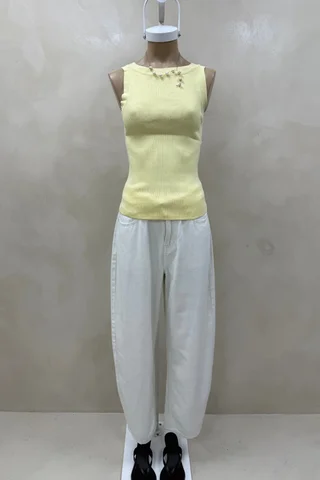 Musculosa Tejida Basica - Vista 1