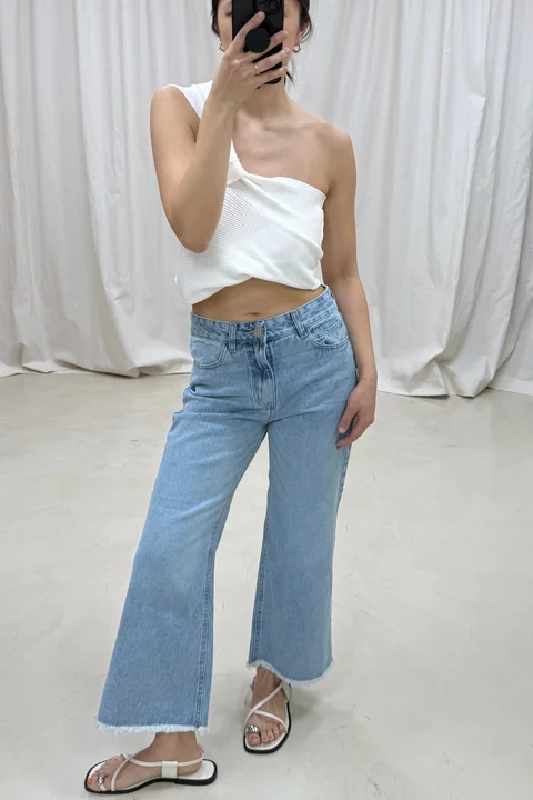 Jean Bootcut Leg Crop