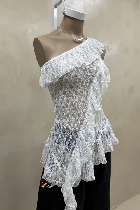 Top Encaje Volados Pico