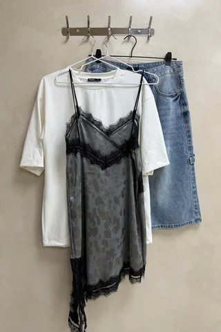 Vestido Saten Puntilla - Vista 2