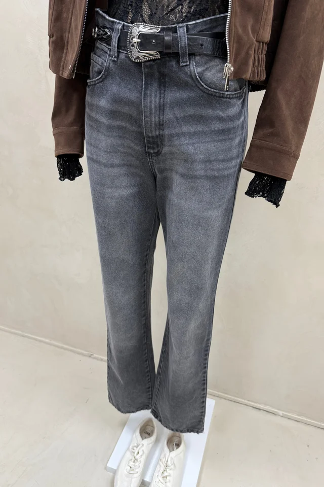 Jean Straight Full Black Ariel