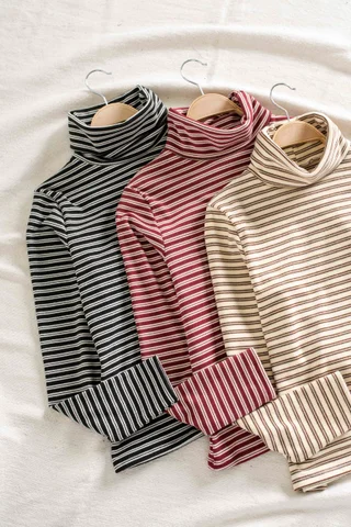 Polera Drago - Vista 1