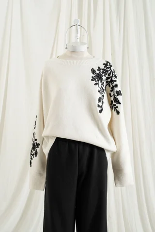 Sweater W25 - Vista 4