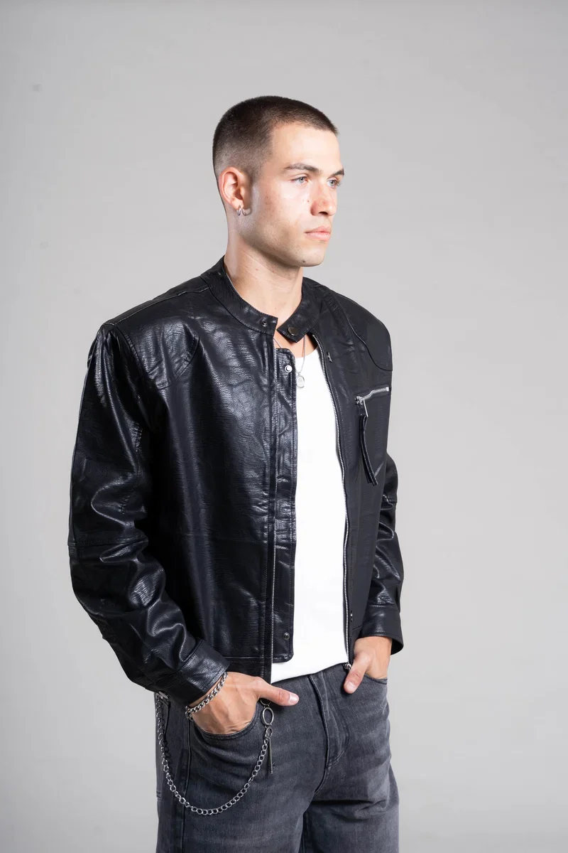 2468 CAMPERA DE CUERO