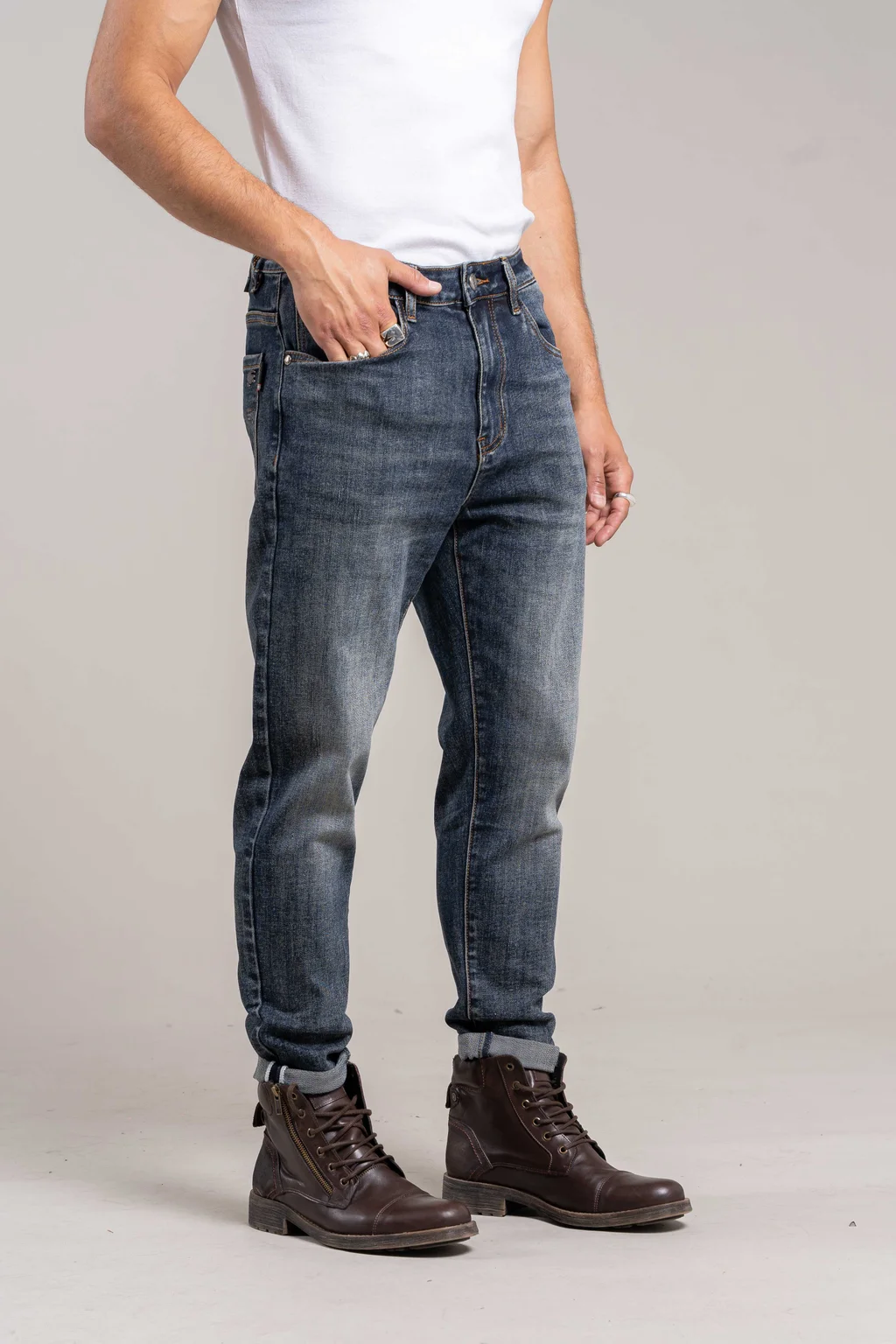 36 ULTIMOS TALLES Jeans Slim Fit Importado