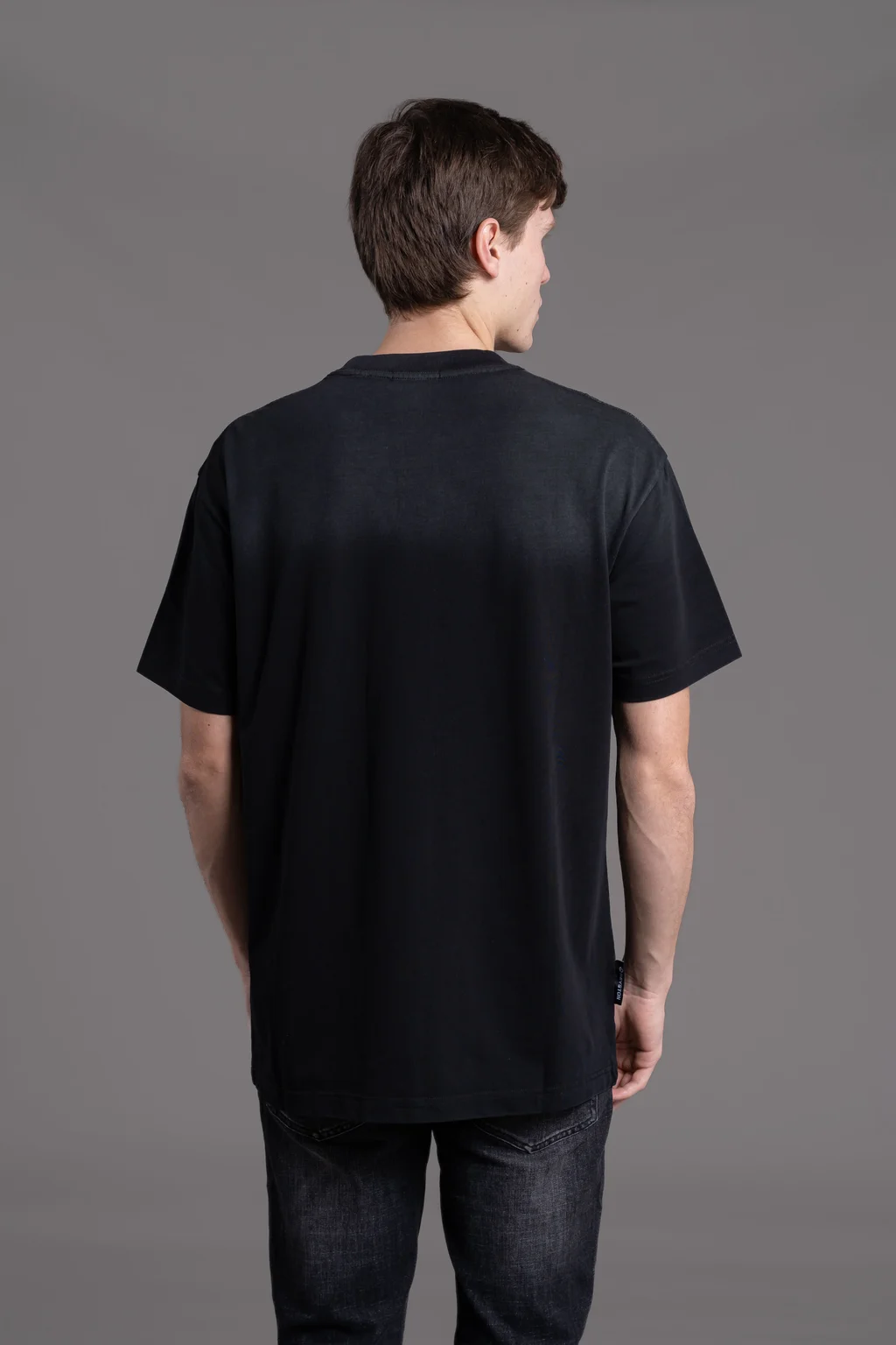 08 CREST WEAR BLACK