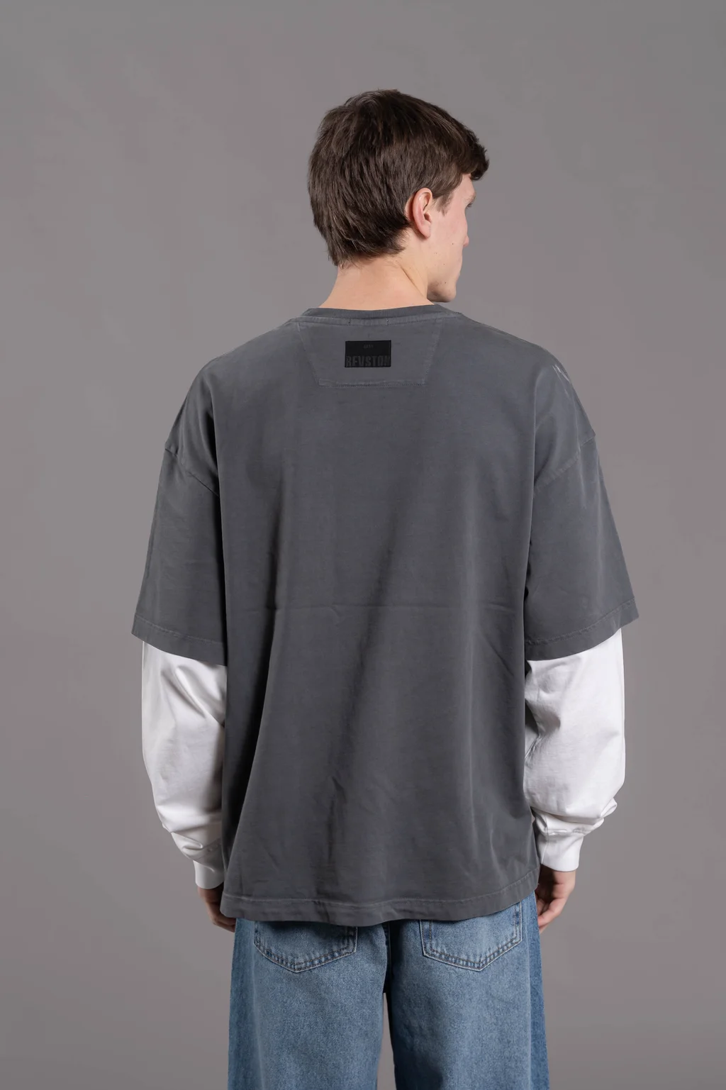 06 OVERSIZE MOTIVATION LAYER GREY
