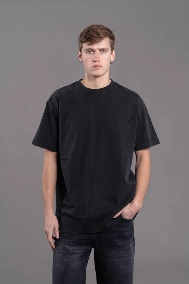 010 OVERSIZED VINTAGE  DESTROYED  BLACK 