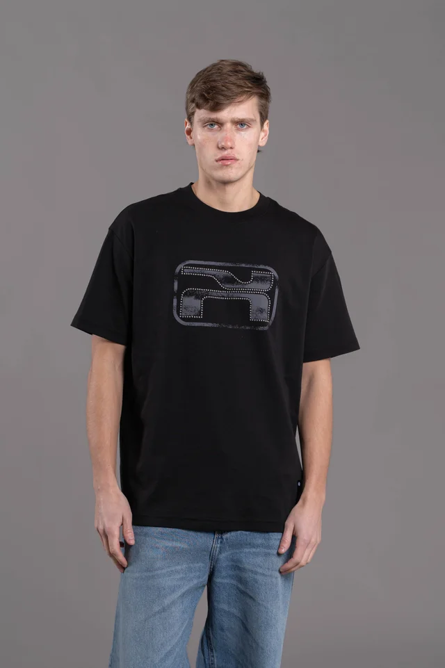 025  OVERSIZED MONOGRAM BLACK