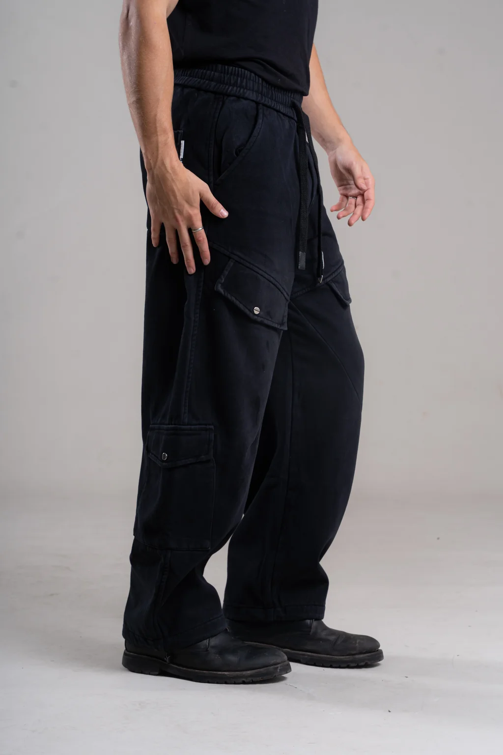 1089 JOGGIN BAGGY CARGO BLACK