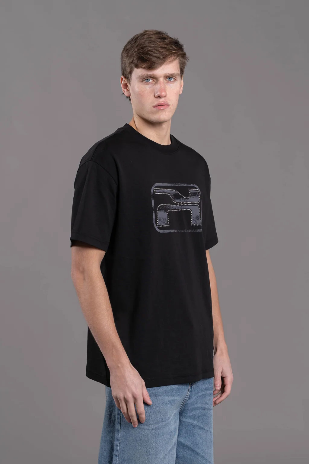 025  OVERSIZED MONOGRAM BLACK